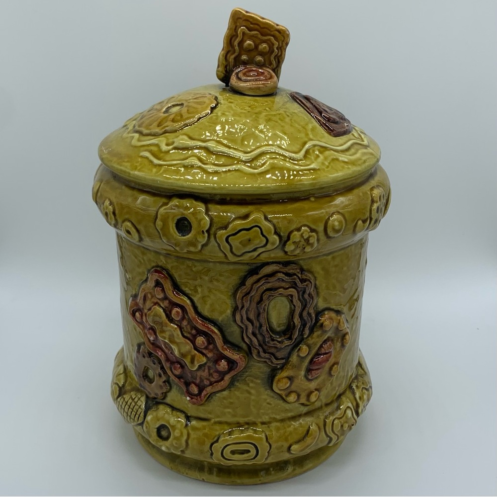 Vintage Avocado Green 4856 All Over Cookie Design Ceramic Cookie Jar Canister